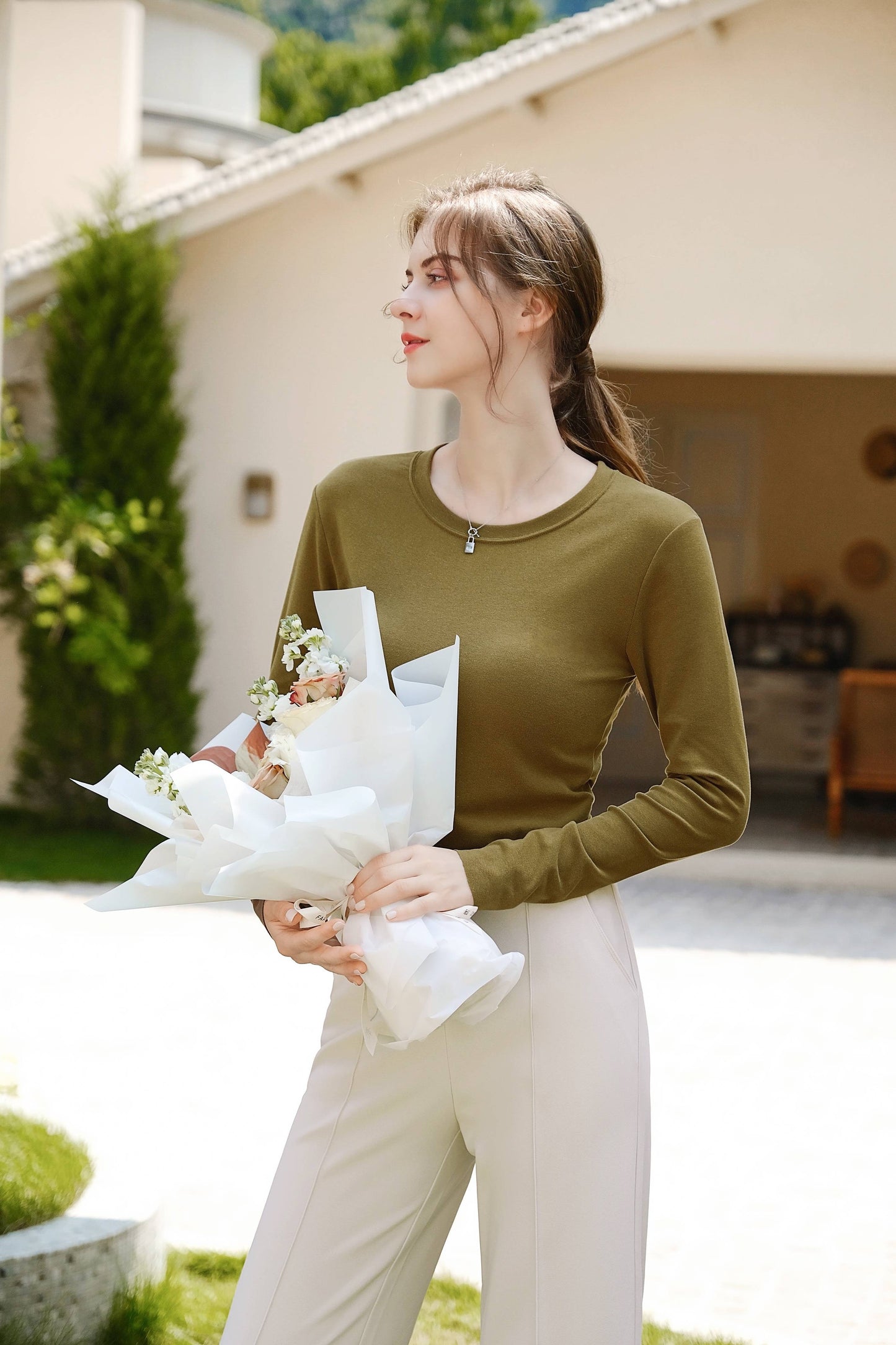 Women Cloud Feel Thin Warm Moisturizing Mulberry Silk Super Elastic Round Neck Bottoming Shirt